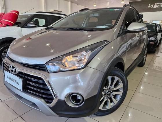 HYUNDAI HB20X 1.6 16V STYLE FLEX 4P MANUAL HYUNDAI HB20X 1.6 16V STYLE FLEX 4P MANUAL